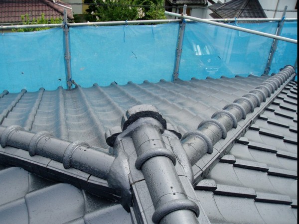 屋根塗装工事の施工例（厚木市）
